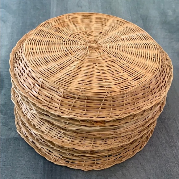 Wicker Paper Plate Holder or Wall Art - set of 10 - Picture 2 of 9